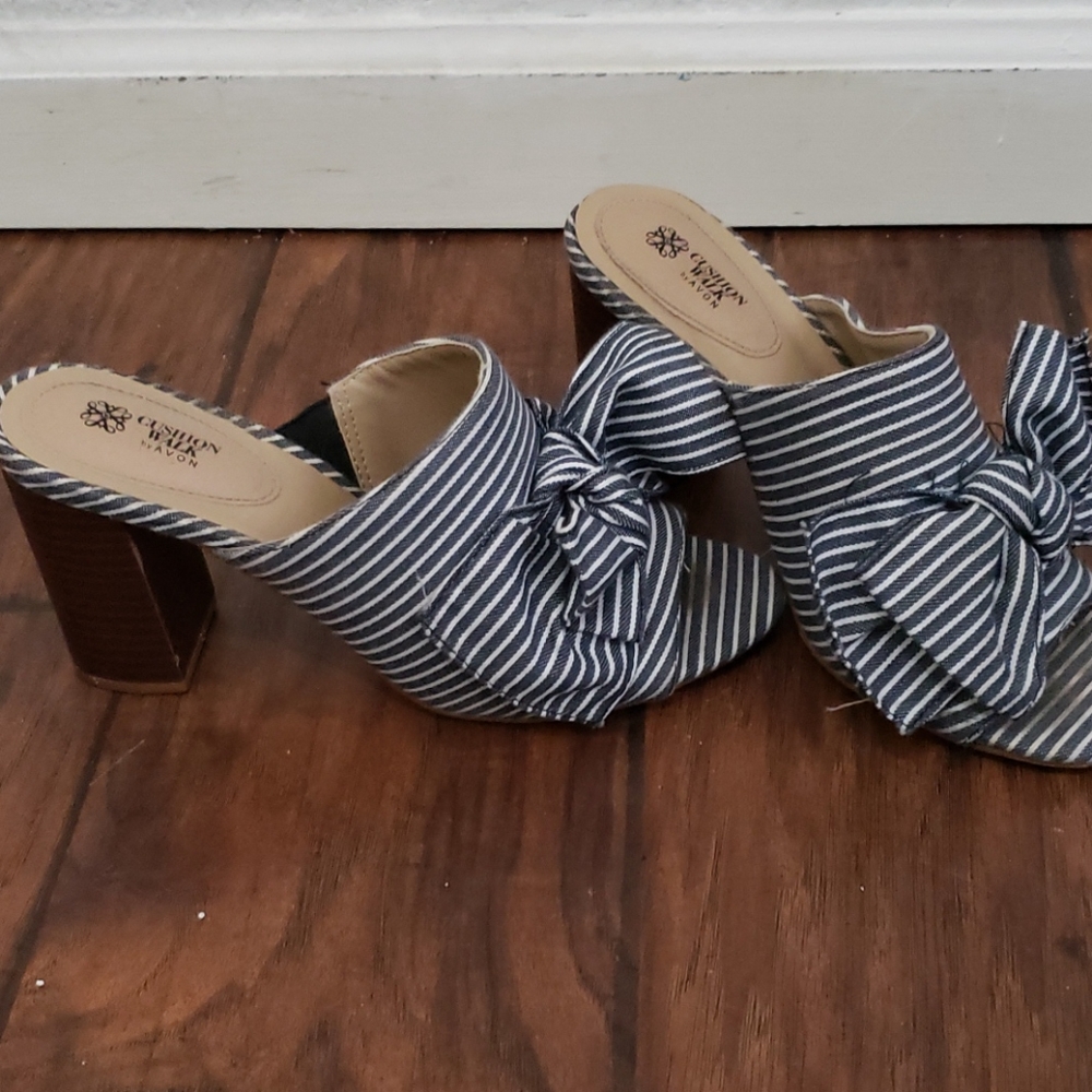 Women's shoes